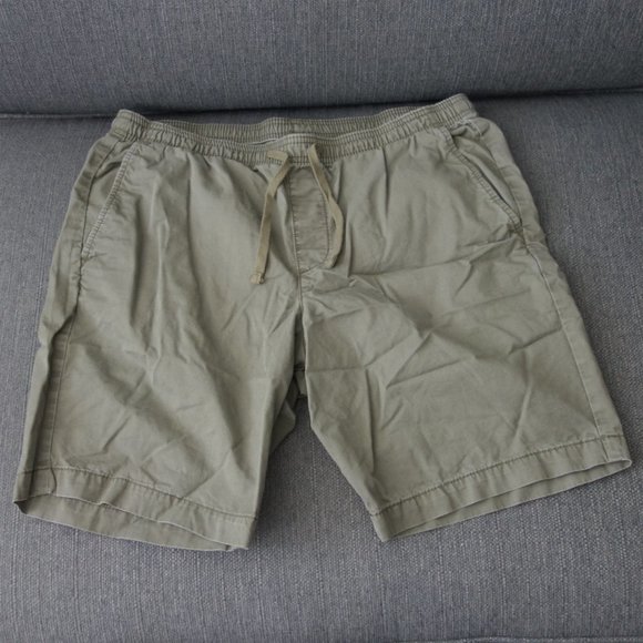 Gap Khaki 100% Cotton Made in Bangladesh Shorts Size M - Picture 1 of 14